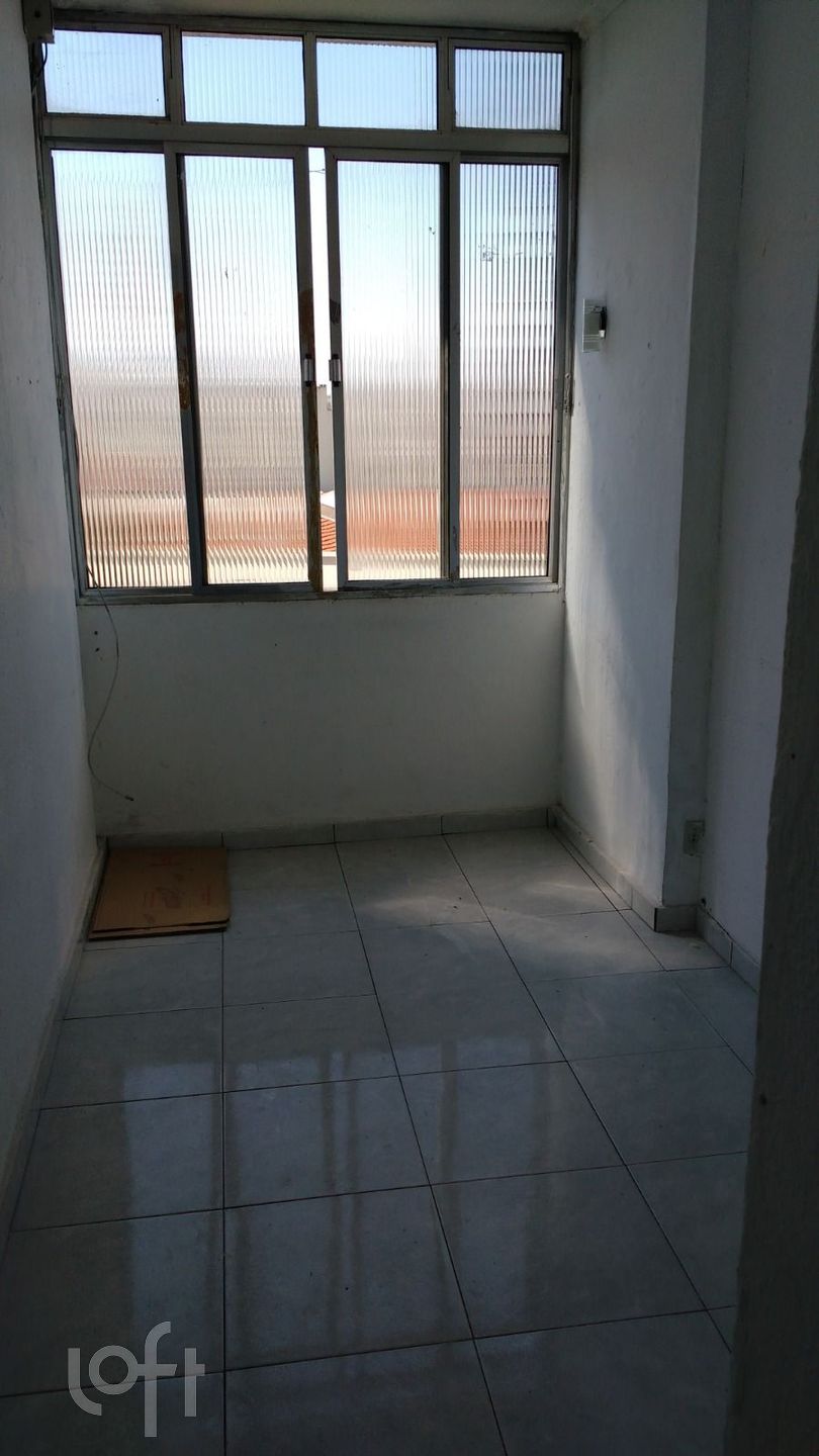 Apartamento à venda com 1 quarto, 33m² - Foto 2