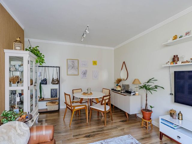 Apartamento com 80m², 2 dormitórios, Santana em Porto Alegre
