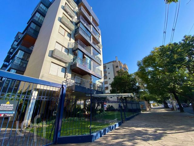 Apartamento com 93m², 2 dormitórios, 1 suíte, 1 vaga, Petrópolis em Porto Alegre