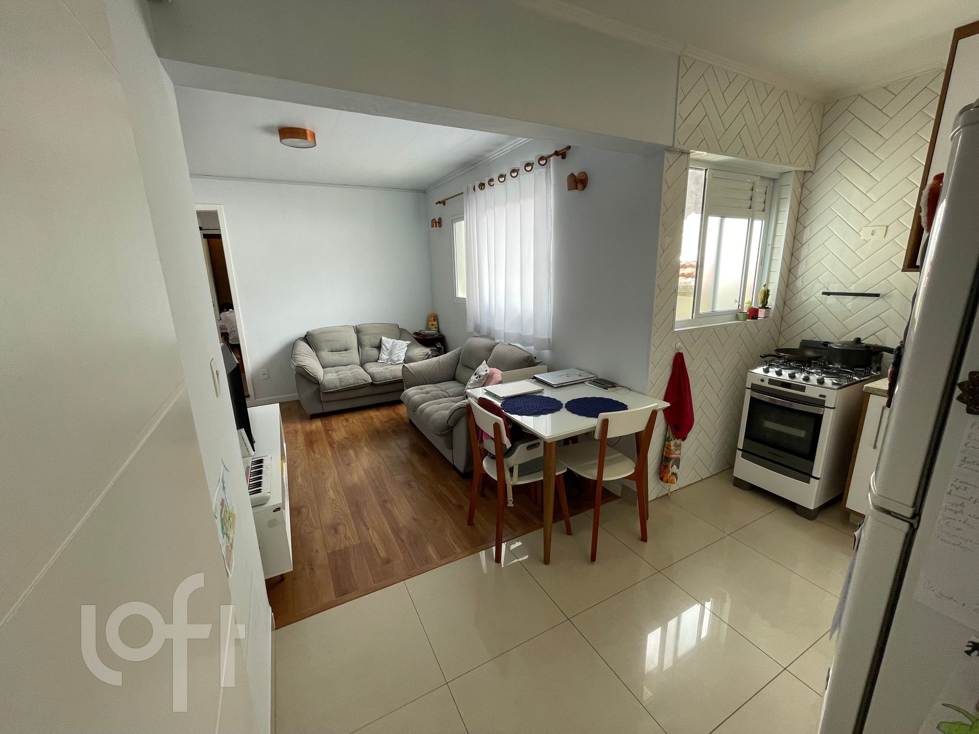 Casa à venda com 4 quartos, 179m² - Foto 3