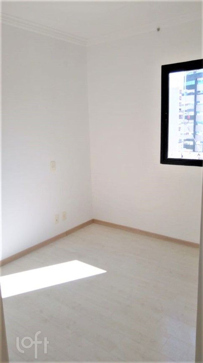 Apartamento à venda com 2 quartos, 56m² - Foto 11