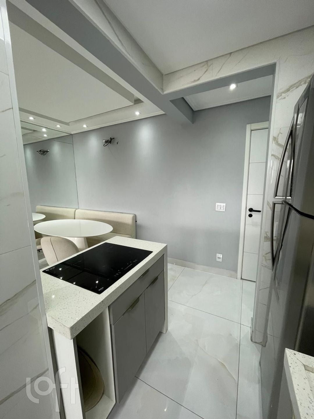 Apartamento à venda com 2 quartos, 78m² - Foto 9