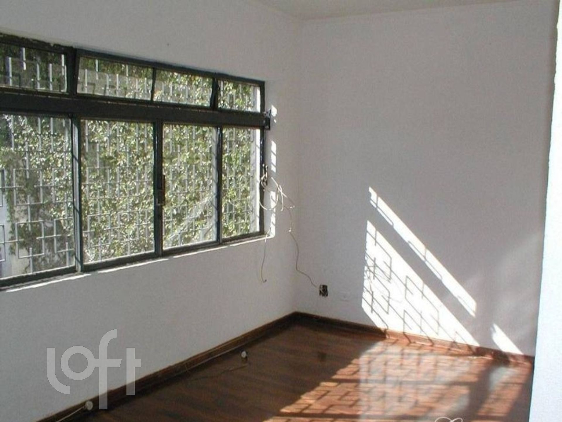 Casa à venda com 4 quartos, 230m² - Foto 3