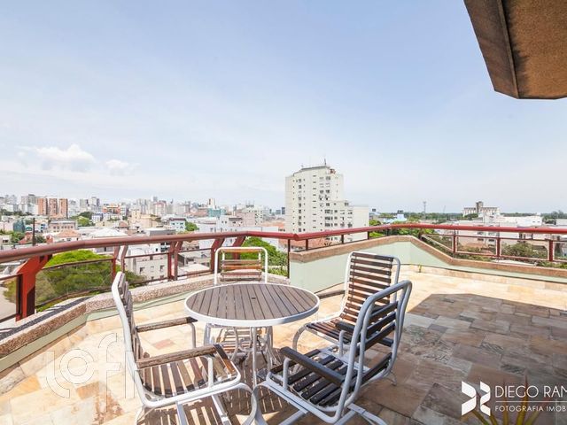 Apartamento com 204m², 2 dormitórios, 2 vagas, Floresta em Porto Alegre
