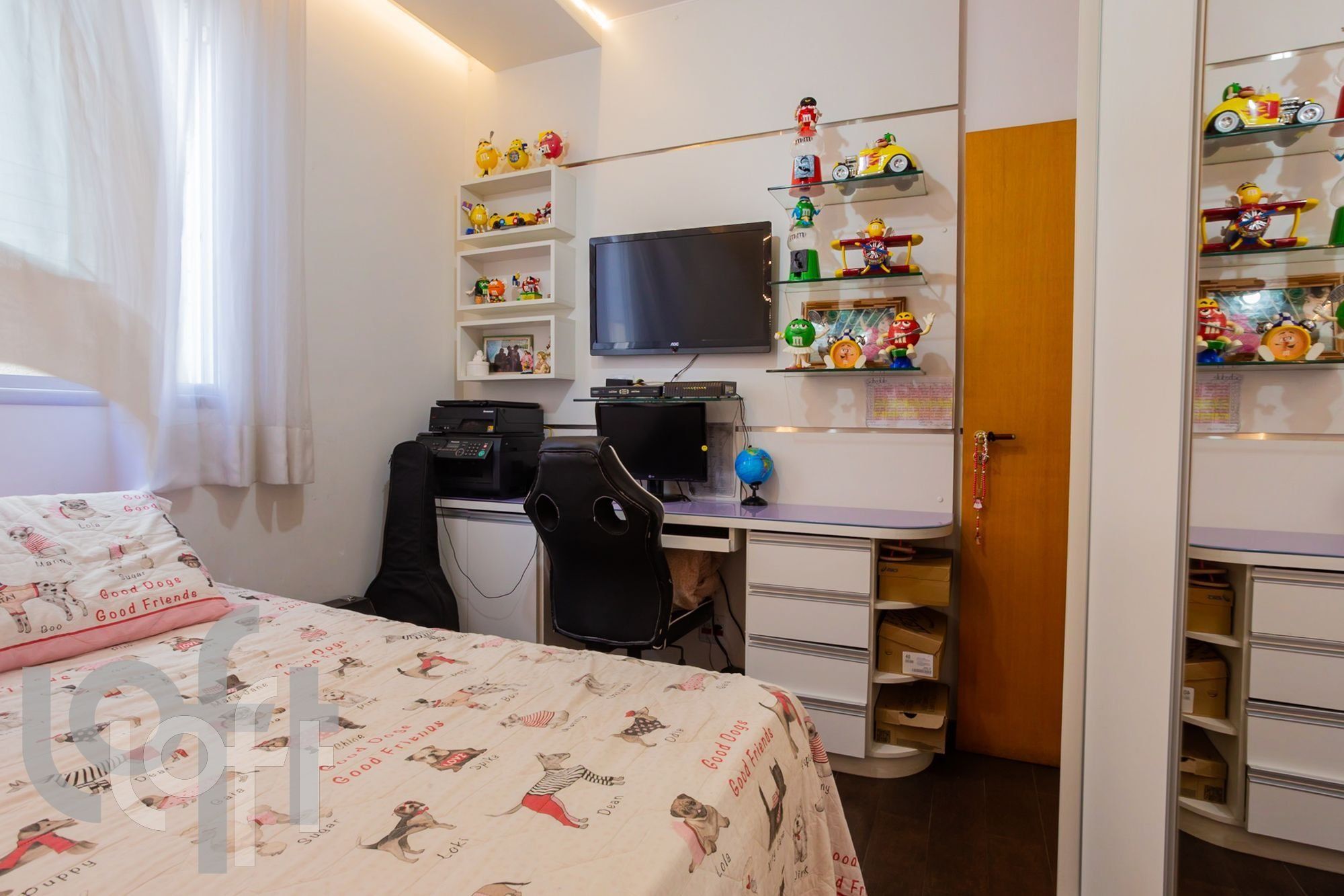 Apartamento à venda com 3 quartos, 219m² - Foto 4