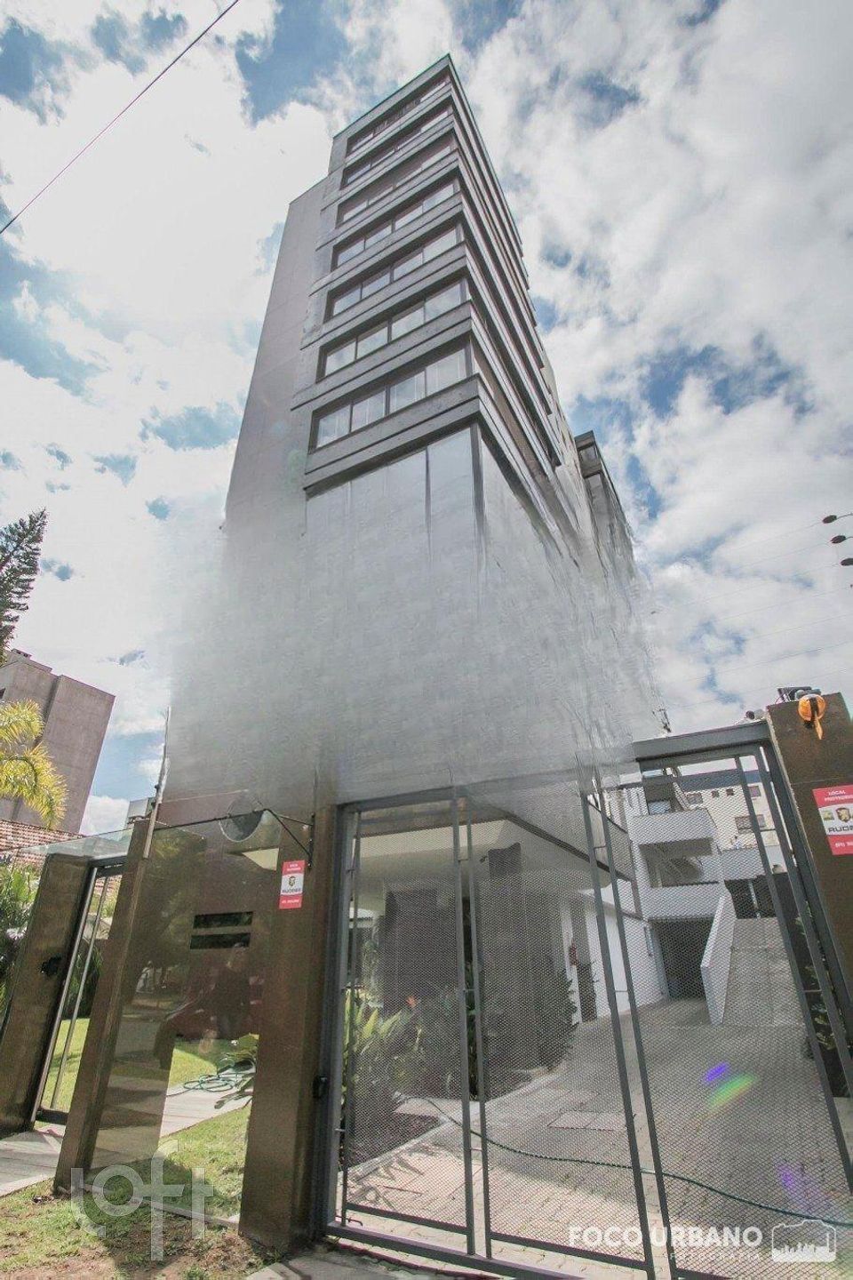 Apartamento com 158m², 3 dormitórios, 1 suíte, 2 vagas, Menino Deus em Porto Alegre