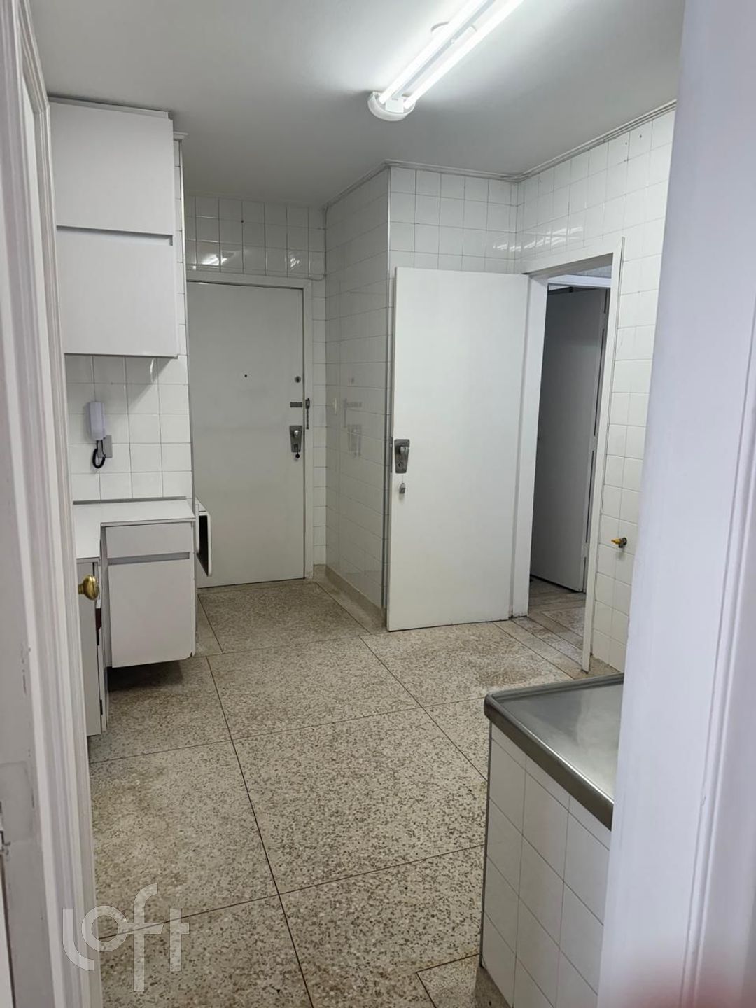 Apartamento à venda com 3 quartos, 160m² - Foto 8