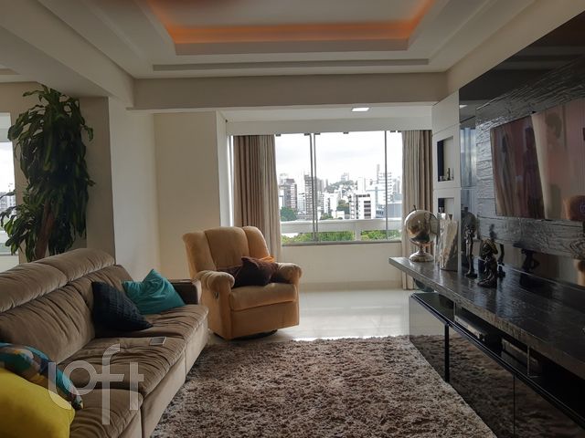 Apartamento com 163m², 3 dormitórios, 1 suíte, 2 vagas, Rio Branco em Novo Hamburgo