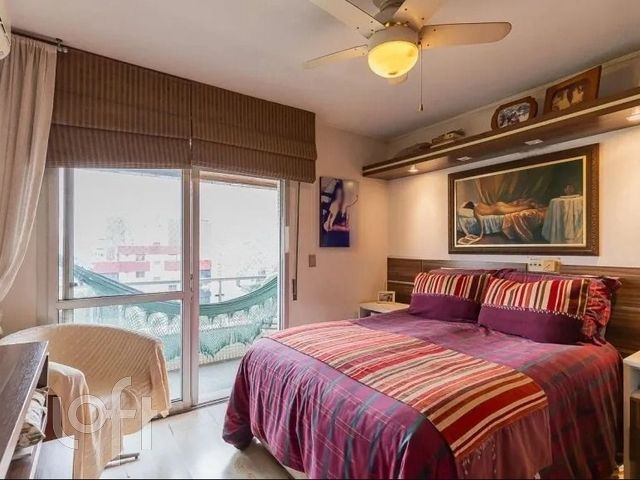 Apartamento com 223m², 4 dormitórios, 1 suíte, 2 vagas, Auxiliadora em Porto Alegre