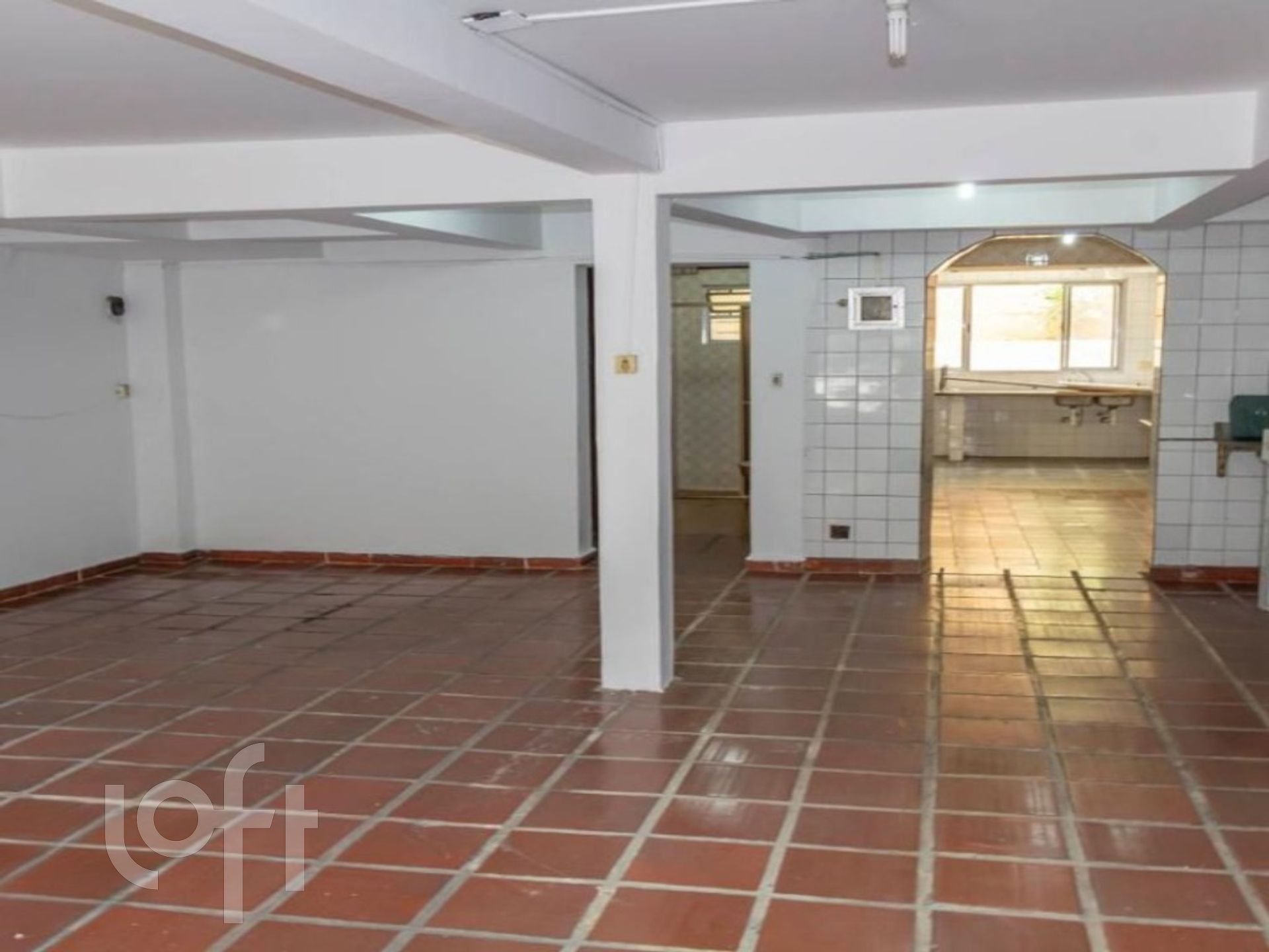 Casa à venda com 3 quartos, 400m² - Foto 9