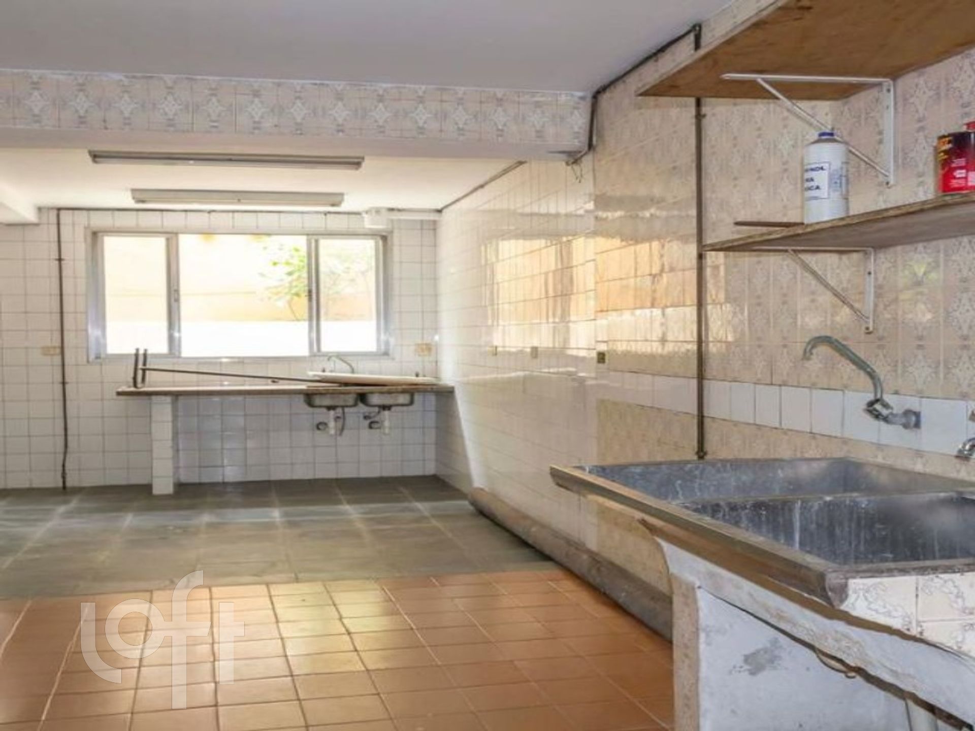 Casa à venda com 3 quartos, 400m² - Foto 27