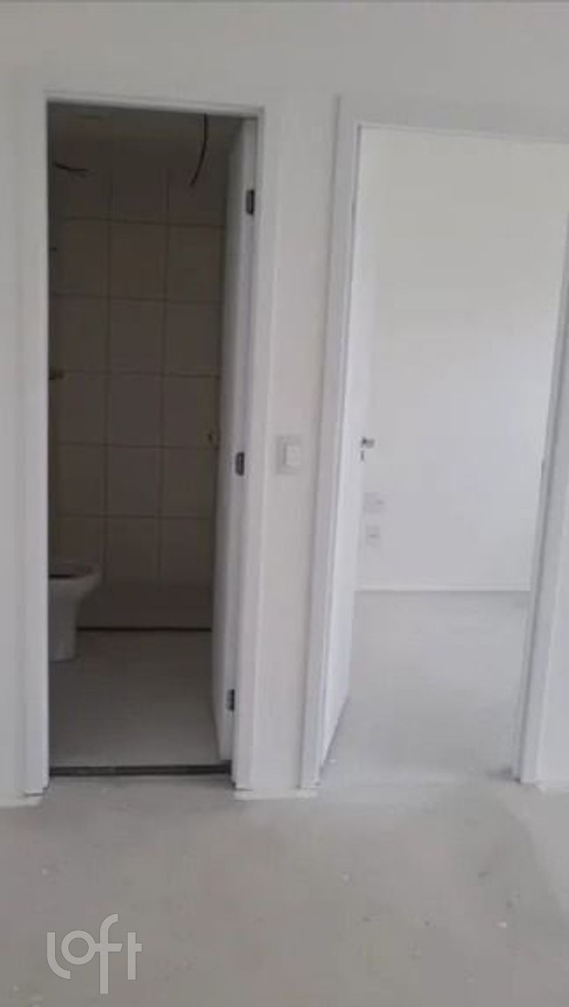 Apartamento à venda com 2 quartos, 39m² - Foto 2