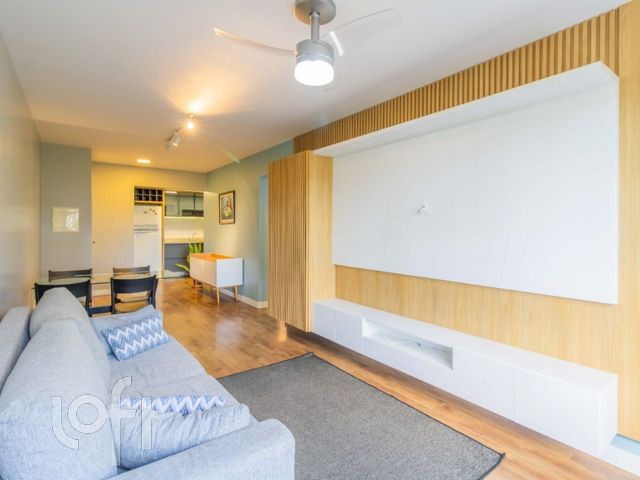 Apartamento com 67m², 2 dormitórios, 1 suíte, 1 vaga, Petrópolis em Porto Alegre