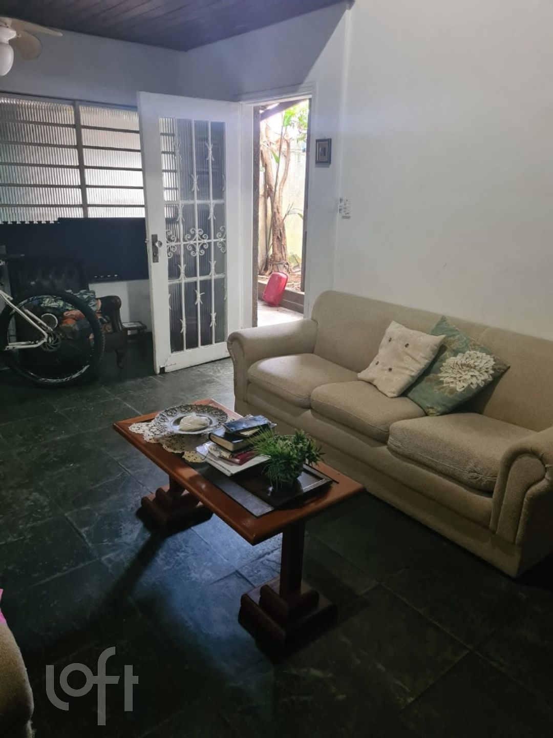 Casa à venda com 3 quartos, 120m² - Foto 2