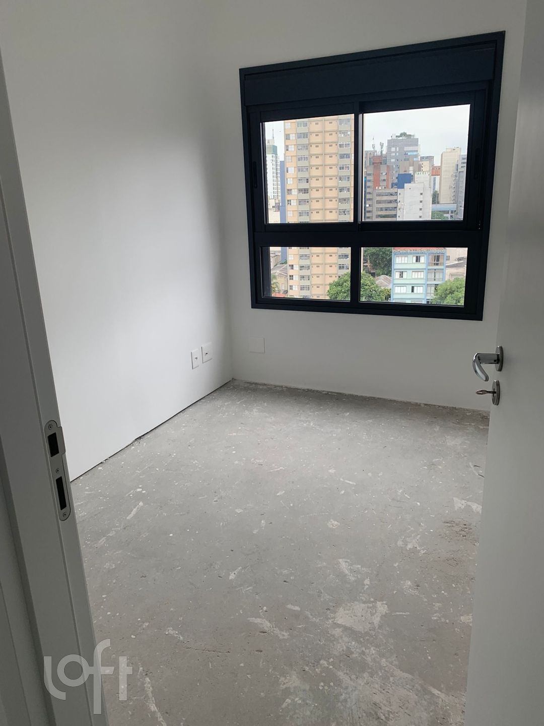 Apartamento à venda com 2 quartos, 68m² - Foto 2