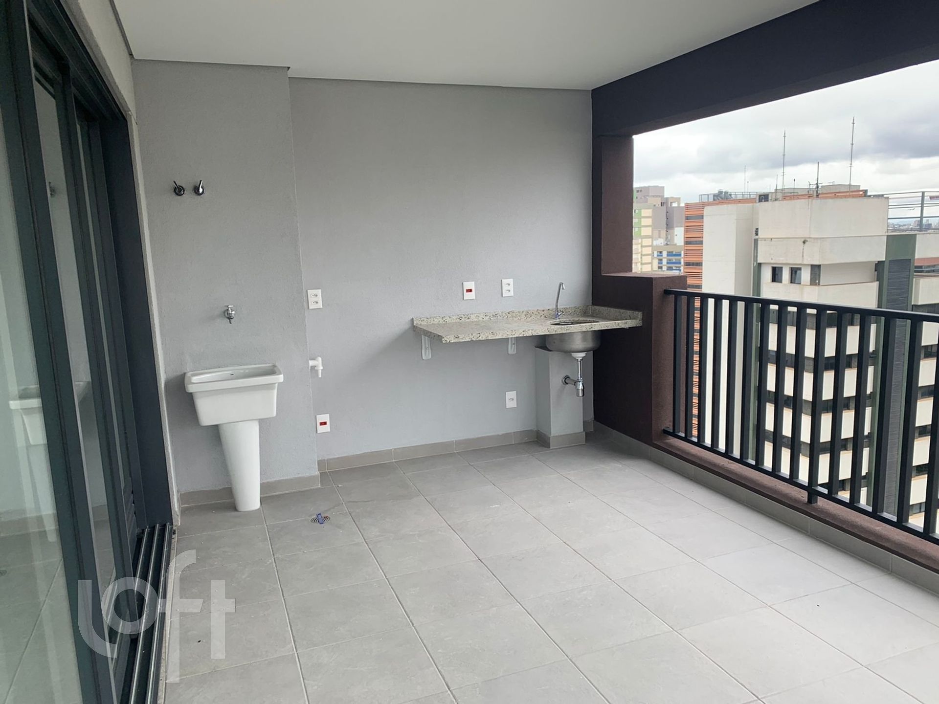 Apartamento à venda com 2 quartos, 68m² - Foto 5