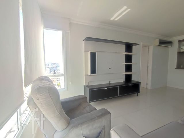 Apartamento com 71m², 2 dormitórios, 1 suíte, 2 vagas, Cristo Redentor em Porto Alegre