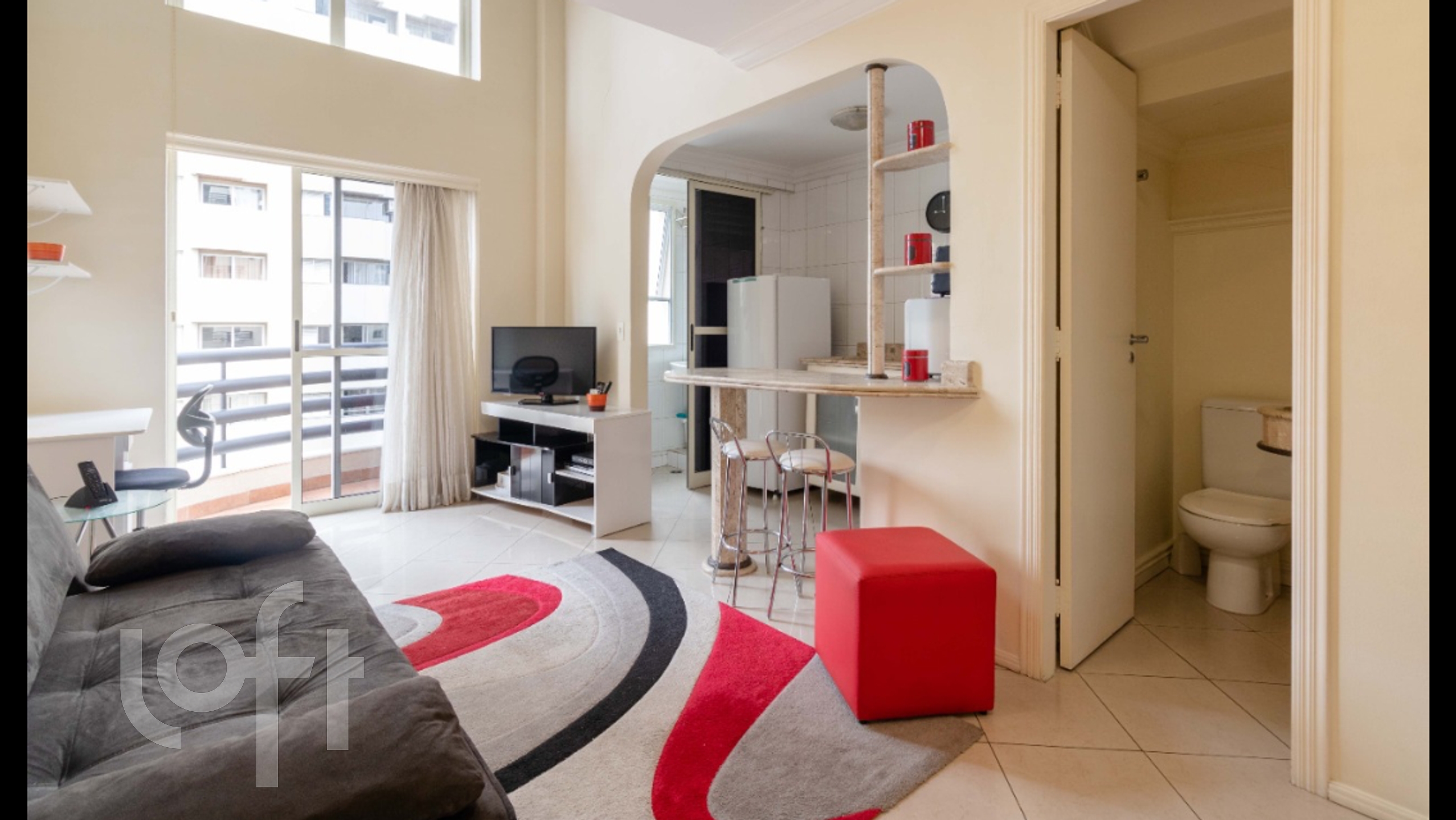 Apartamento à venda com 1 quarto, 45m² - Foto 1