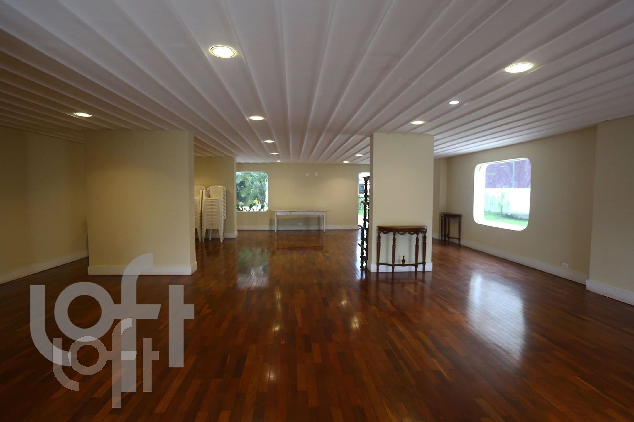 Apartamento à venda com 3 quartos, 113m² - Foto 19