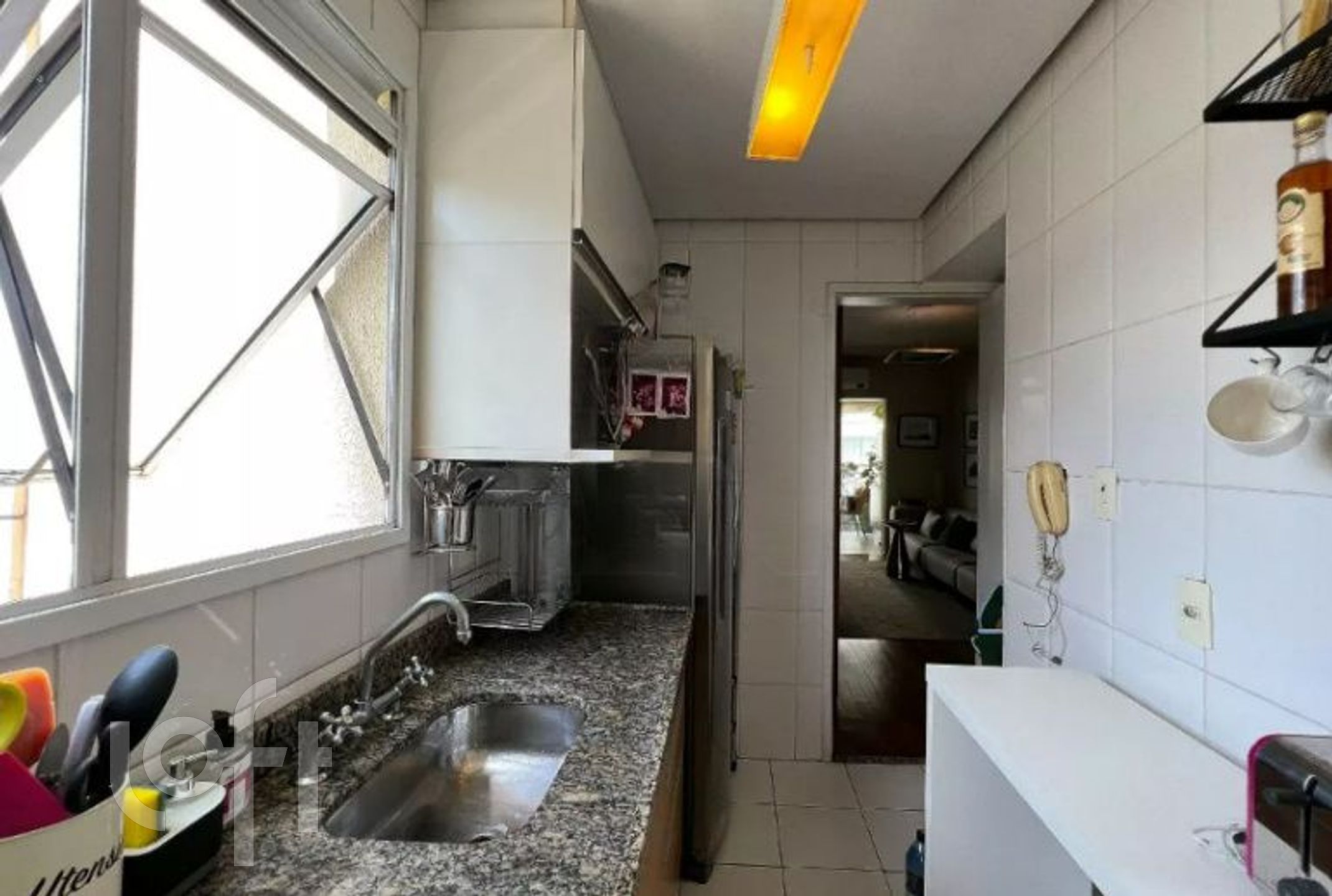 Apartamento à venda com 2 quartos, 72m² - Foto 9