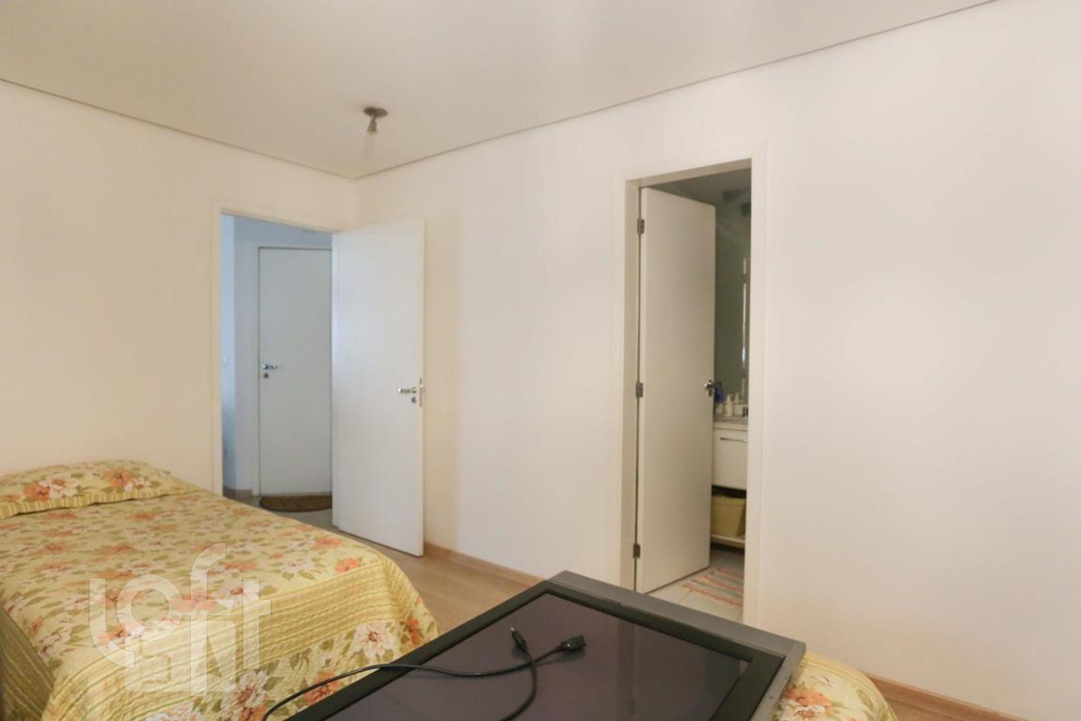 Apartamento à venda com 2 quartos, 106m² - Foto 3