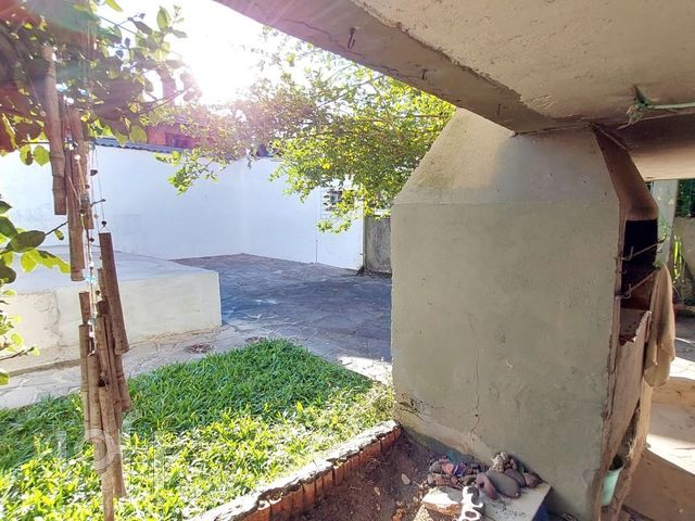 Casa com 114m², 3 dormitórios, 3 vagas, Chácara das Pedras em Porto Alegre