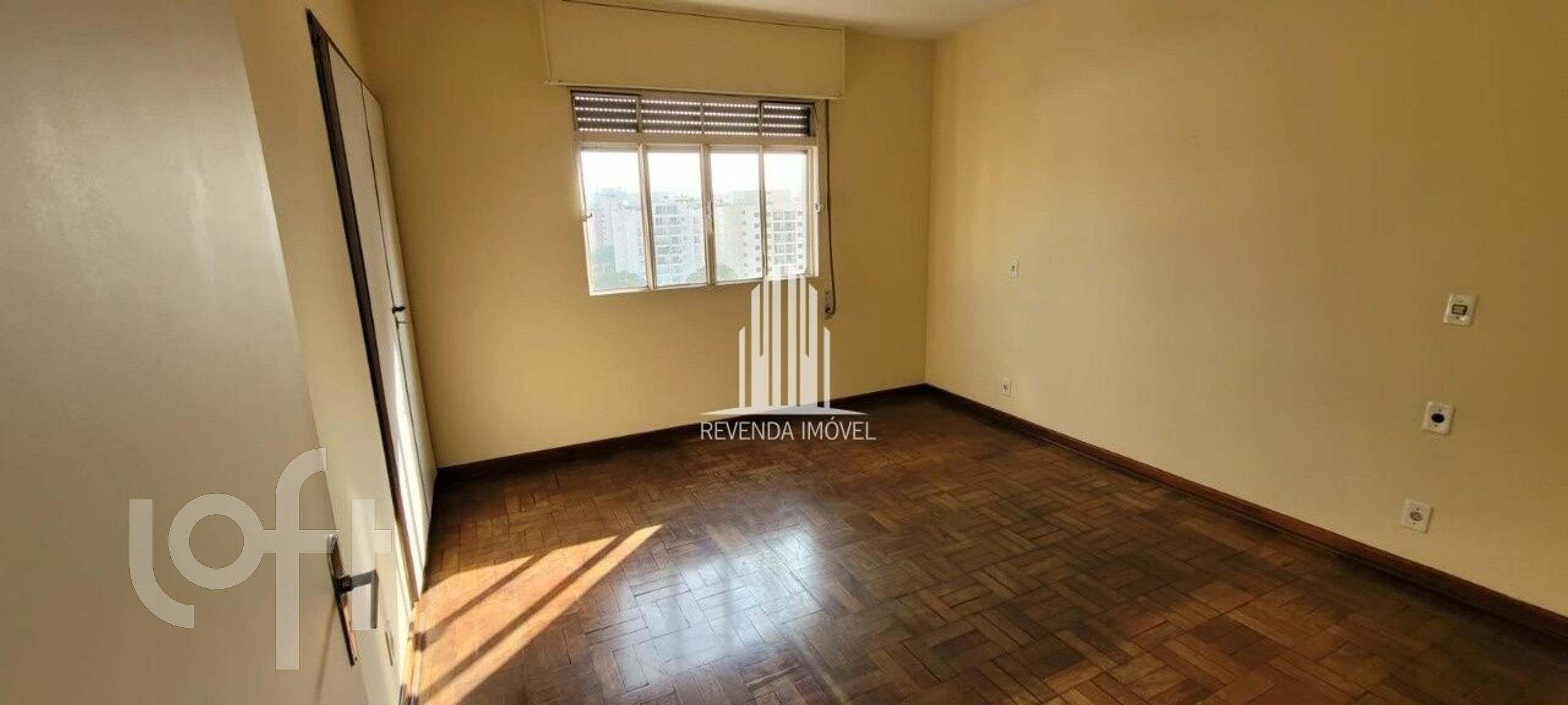 Apartamento à venda com 3 quartos, 162m² - Foto 2