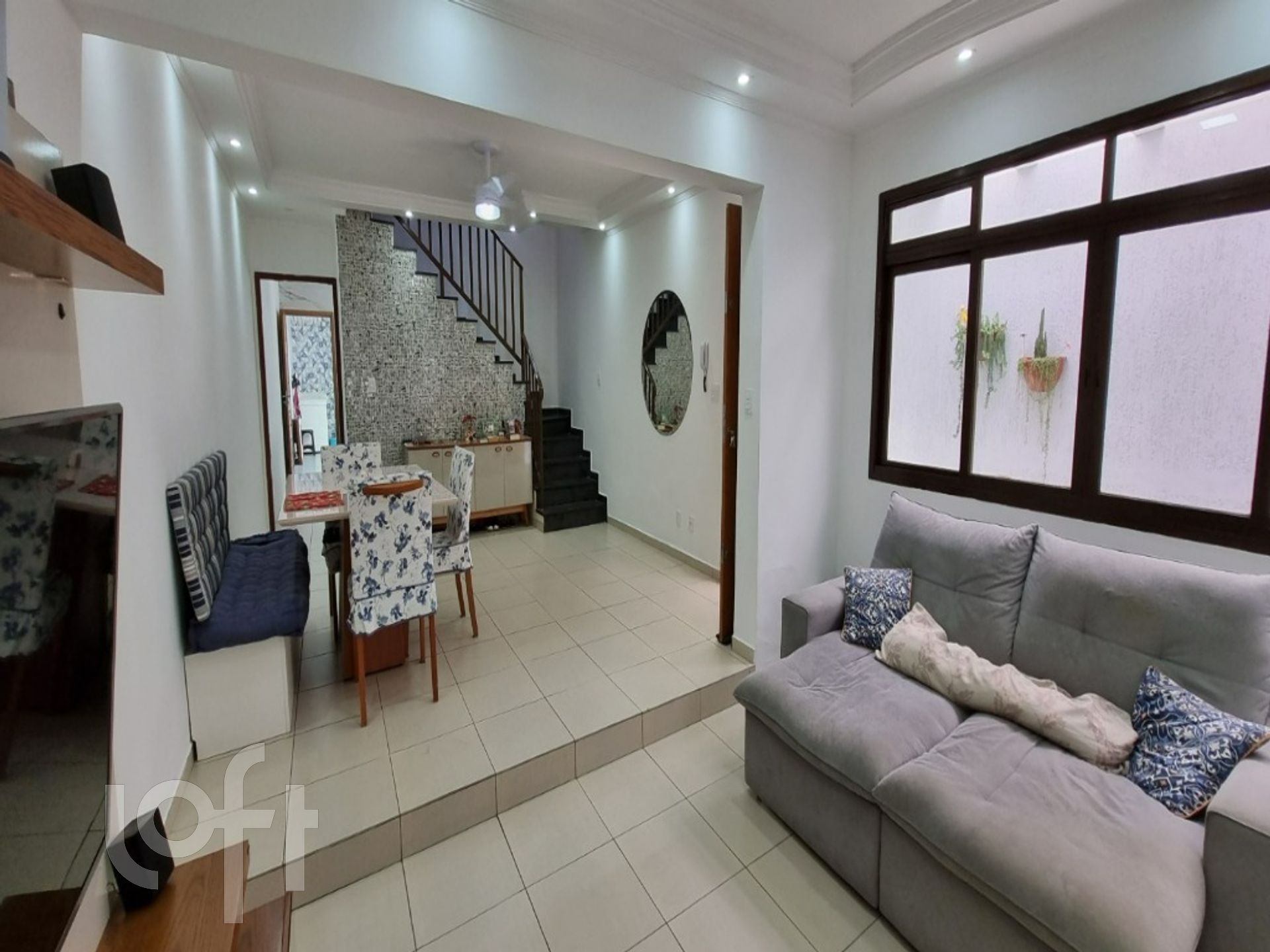 Casa à venda com 3 quartos, 230m² - Foto 3