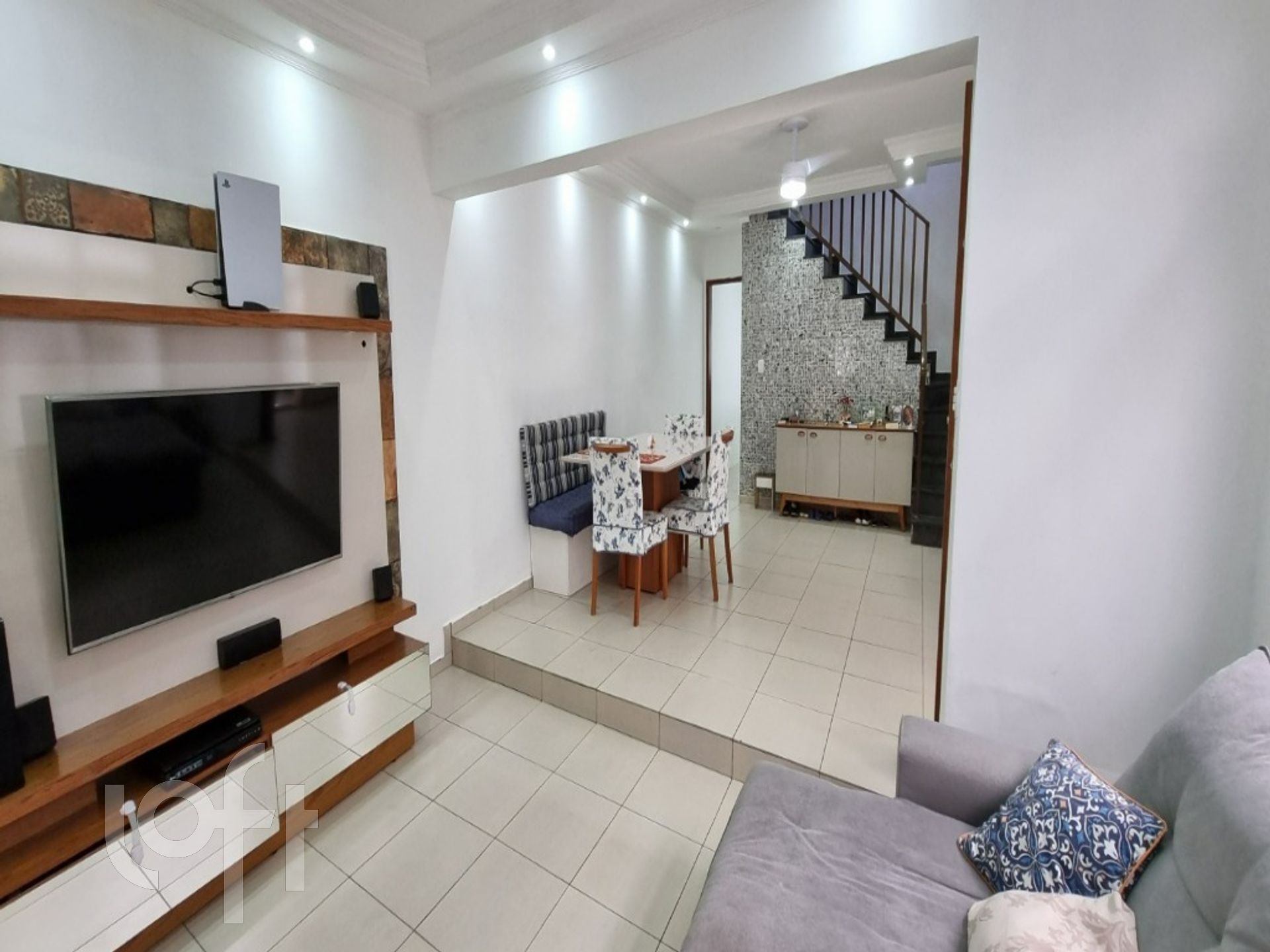 Casa à venda com 3 quartos, 230m² - Foto 5