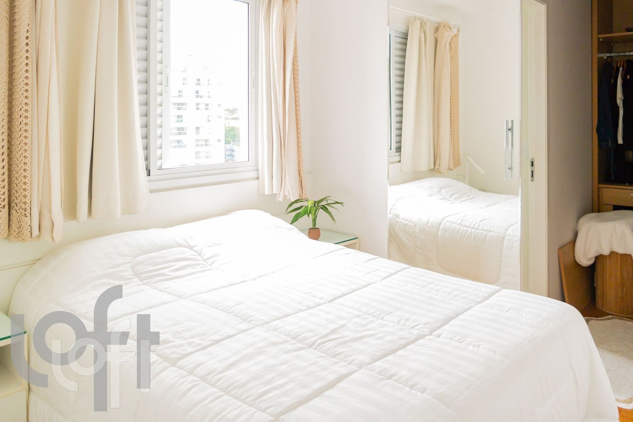 Apartamento à venda com 2 quartos, 68m² - Foto 3