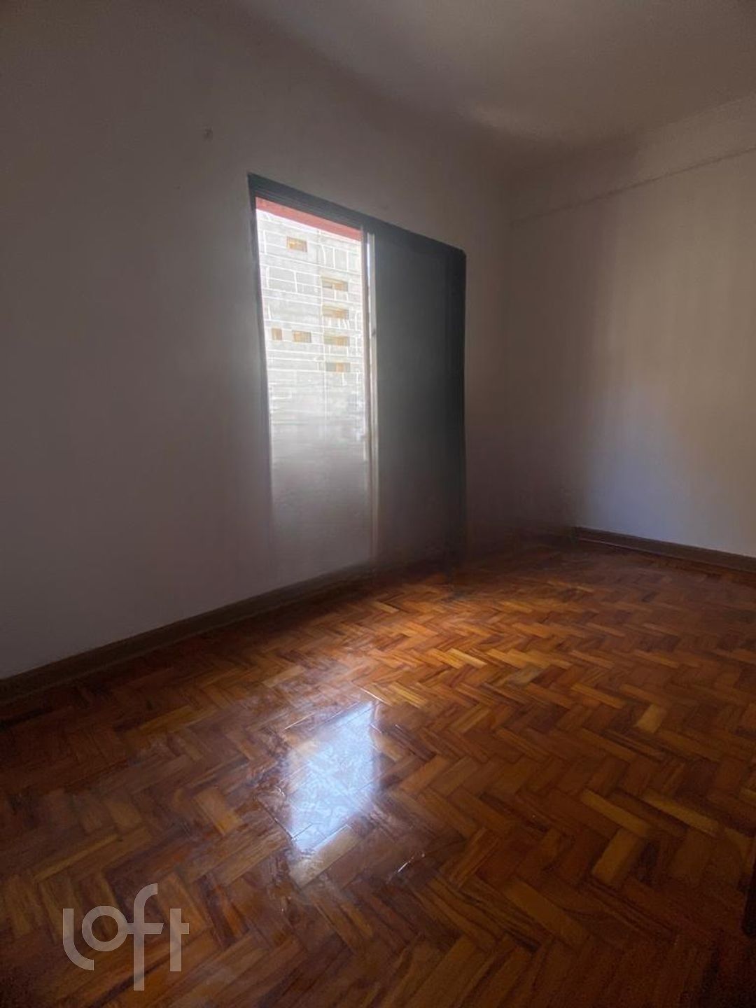 Apartamento à venda com 1 quarto, 70m² - Foto 2