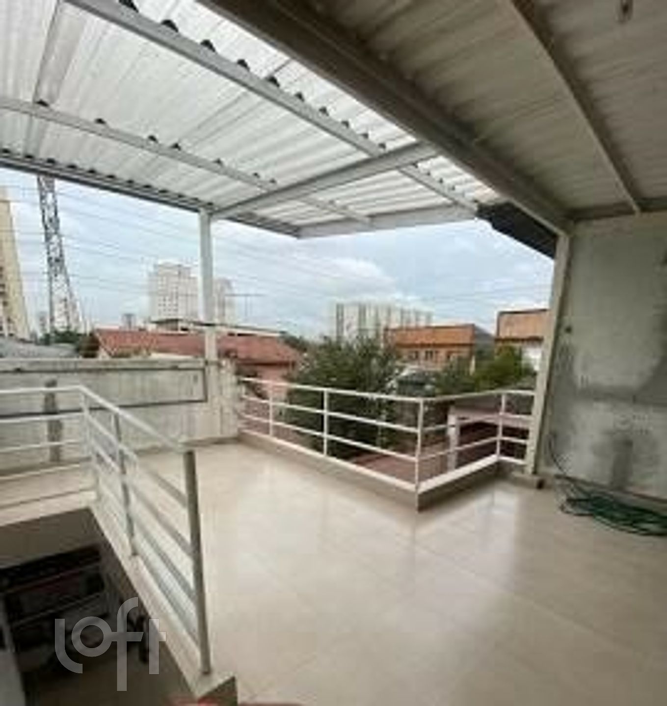 Casa à venda com 2 quartos, 150m² - Foto 1