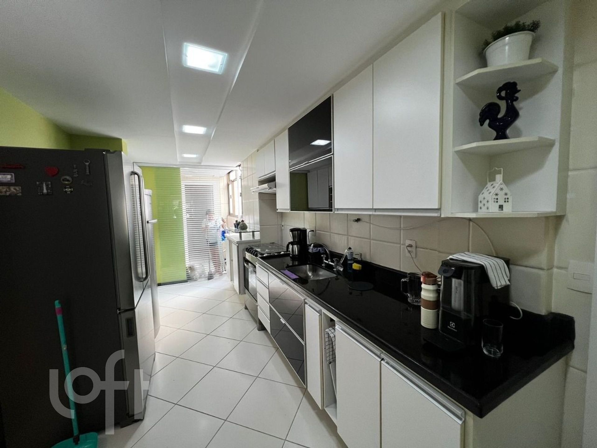 Apartamento à venda com 3 quartos, 230m² - Foto 23