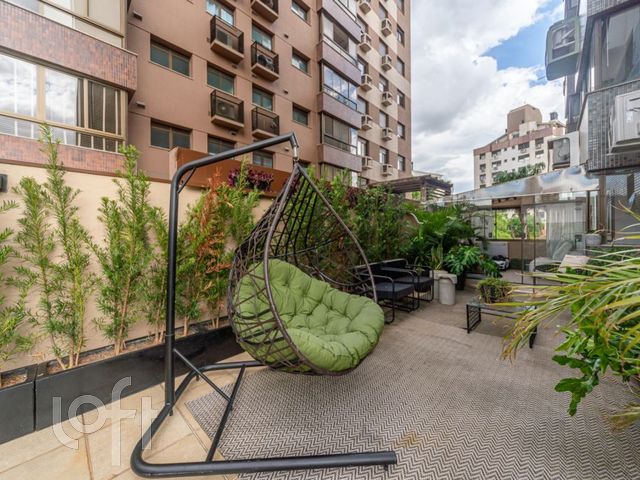 Apartamento com 120m², 3 dormitórios, 1 suíte, 2 vagas, Higienópolis em Porto Alegre