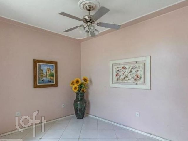 Apartamento com 63m², 2 dormitórios, Rio Branco em Porto Alegre