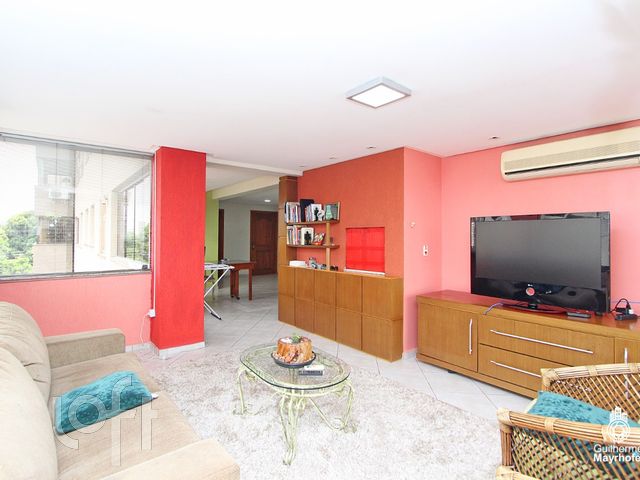 Apartamento com 118m², 3 dormitórios, 1 suíte, 2 vagas, Cristo Redentor em Porto Alegre