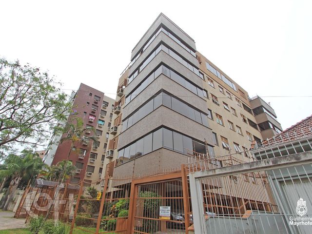 Apartamento com 118m², 3 dormitórios, 1 suíte, 2 vagas, Cristo Redentor em Porto Alegre