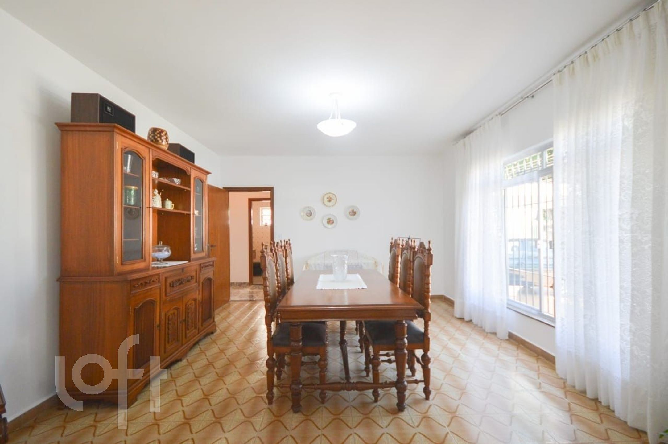 Casa à venda com 5 quartos, 240m² - Foto 6