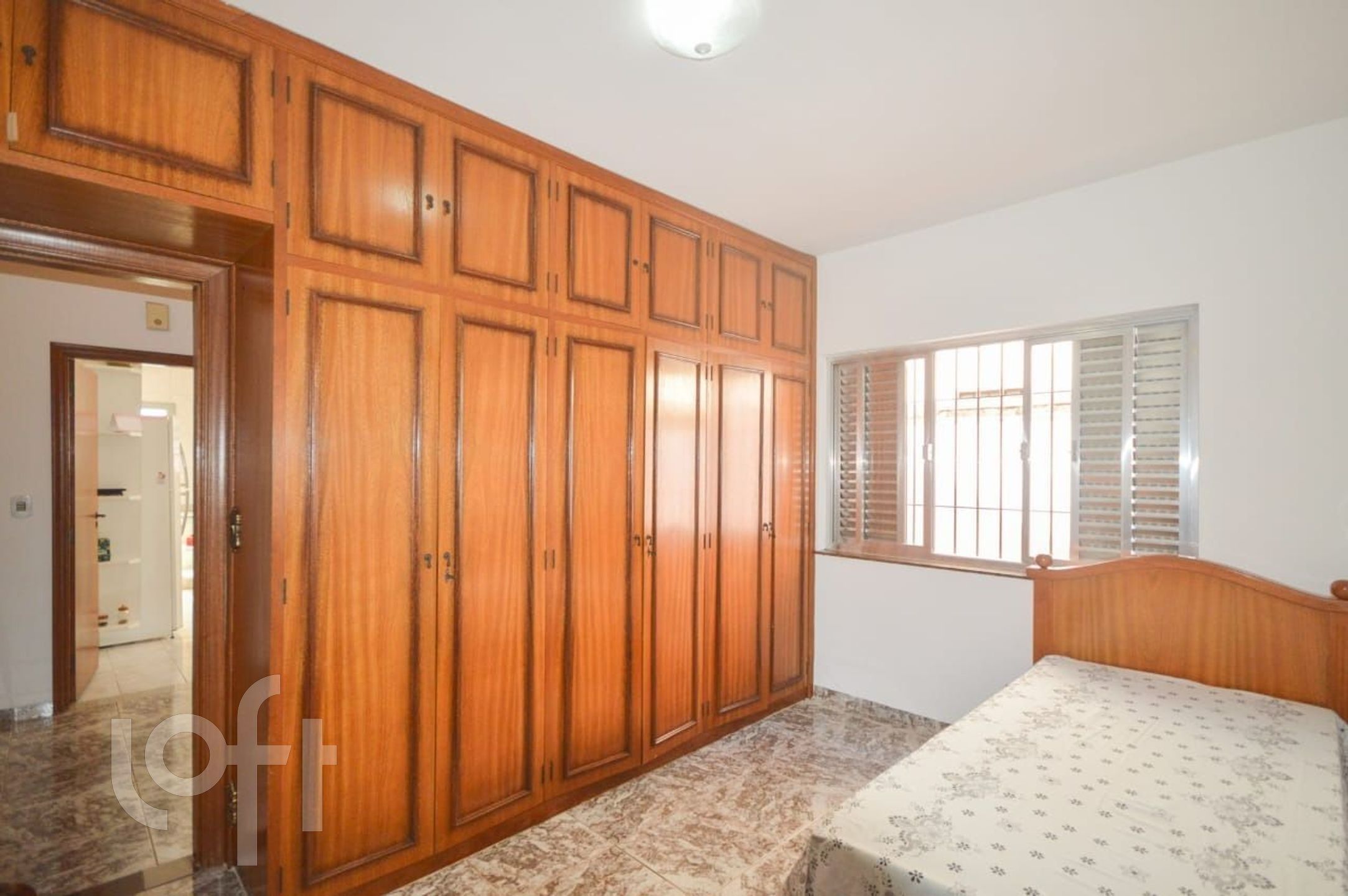 Casa à venda com 5 quartos, 240m² - Foto 69