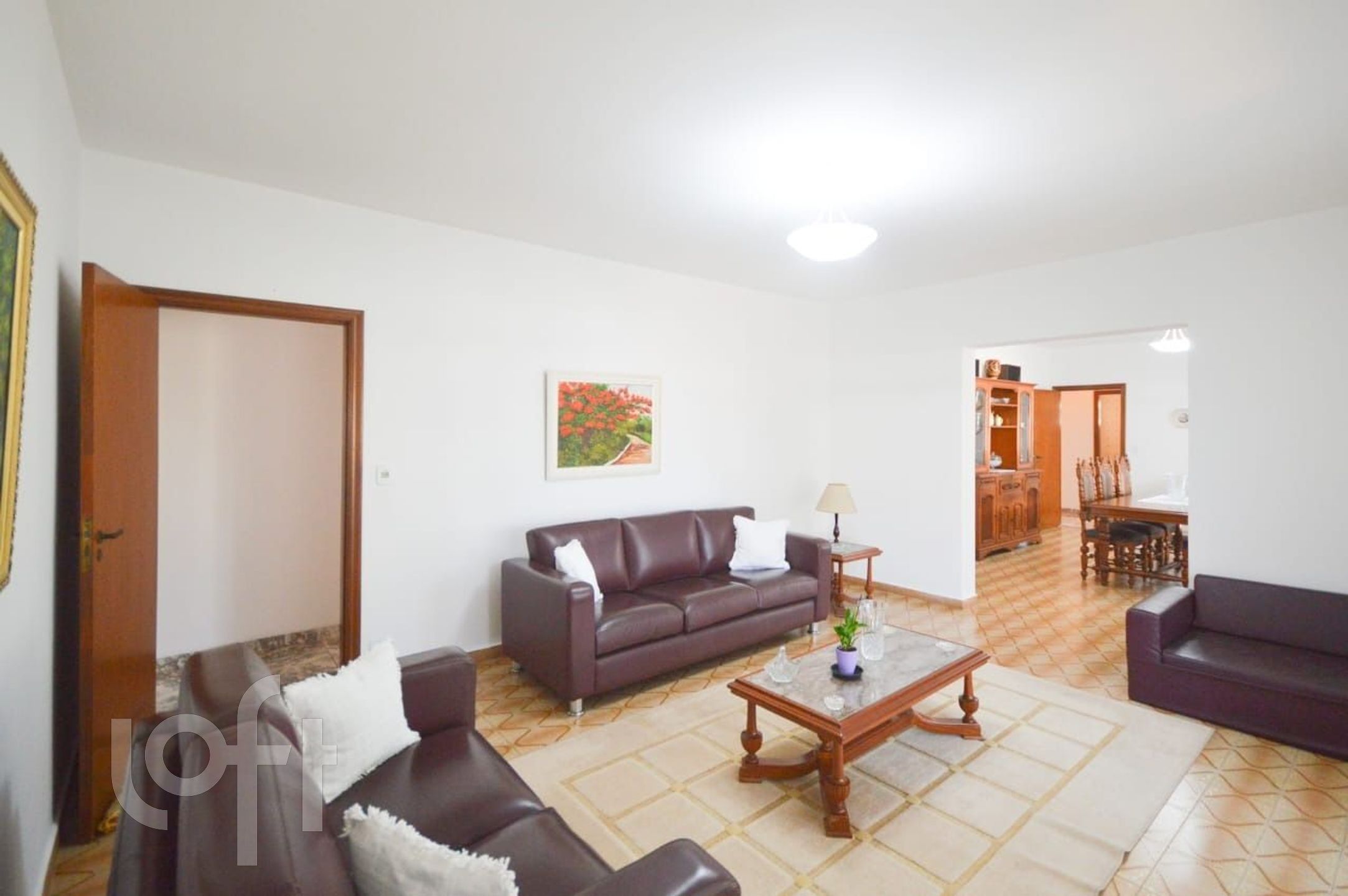 Casa à venda com 5 quartos, 240m² - Foto 4