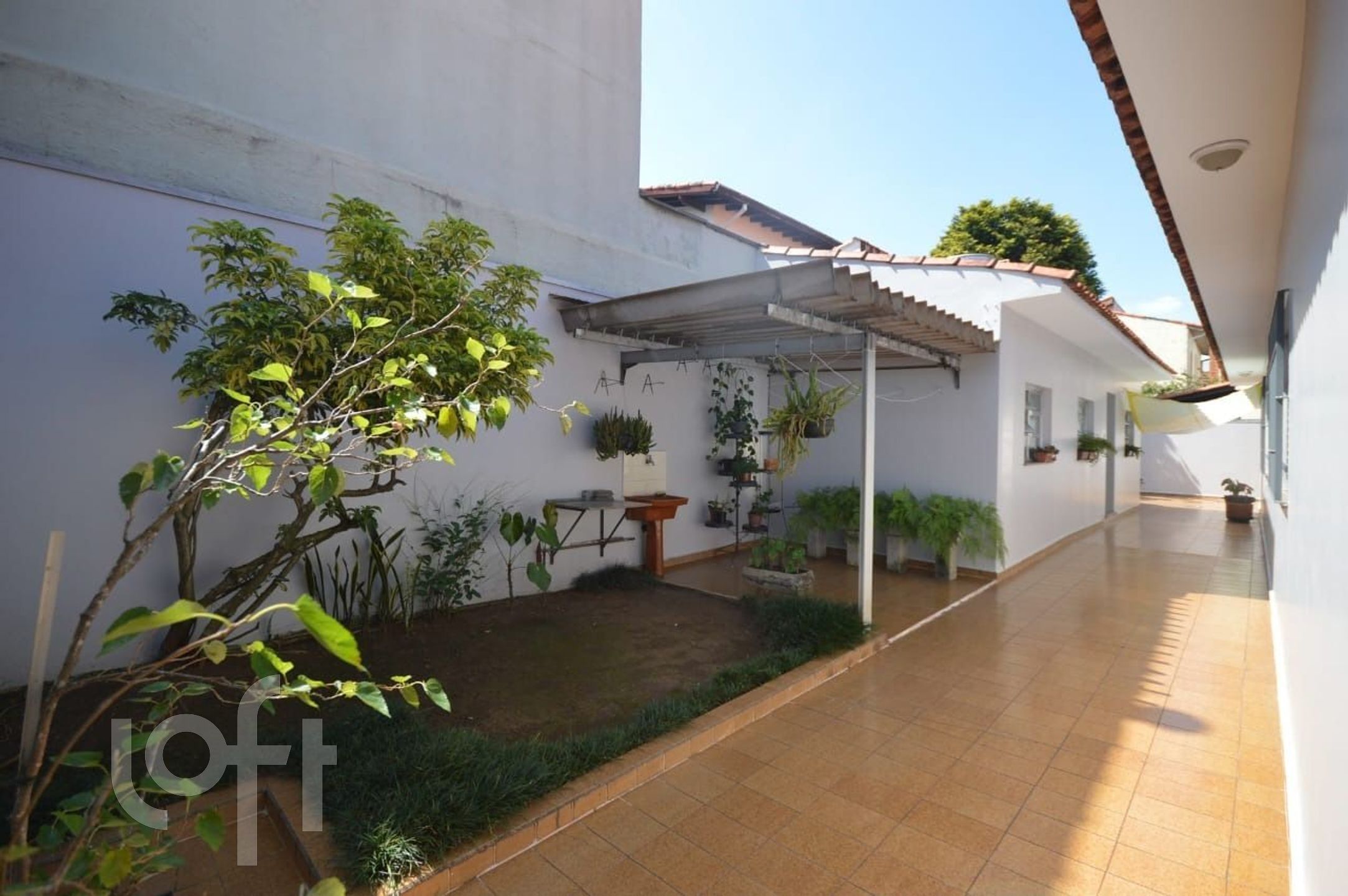 Casa à venda com 5 quartos, 240m² - Foto 62