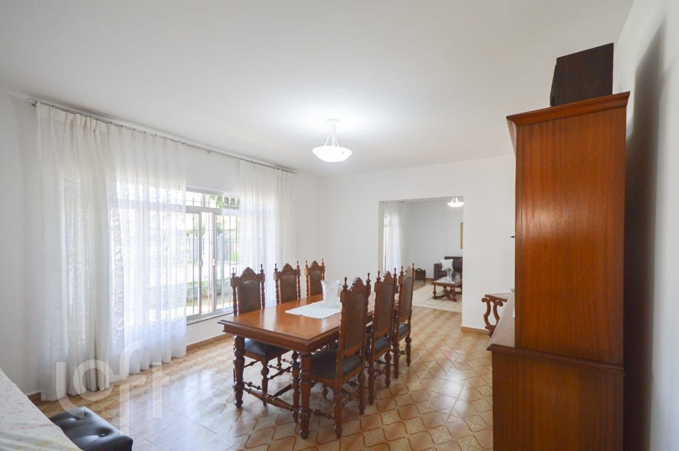 Casa à venda com 5 quartos, 240m² - Foto 9