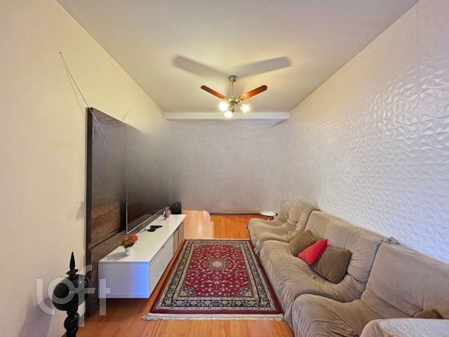 Casa com 210m², 3 dormitórios, 1 suíte, 5 vagas, Santana em Porto Alegre