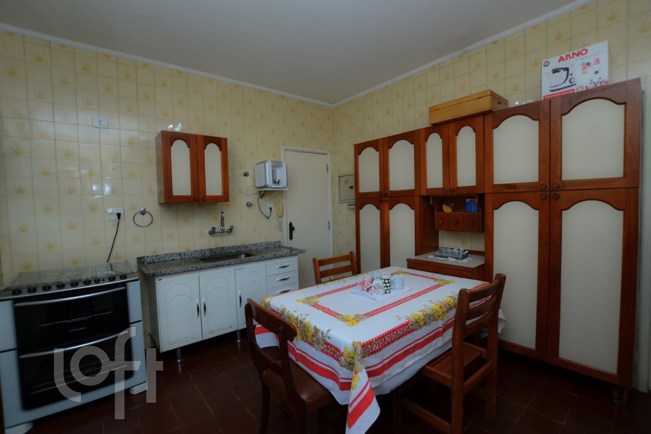 Apartamento à venda com 3 quartos, 151m² - Foto 9