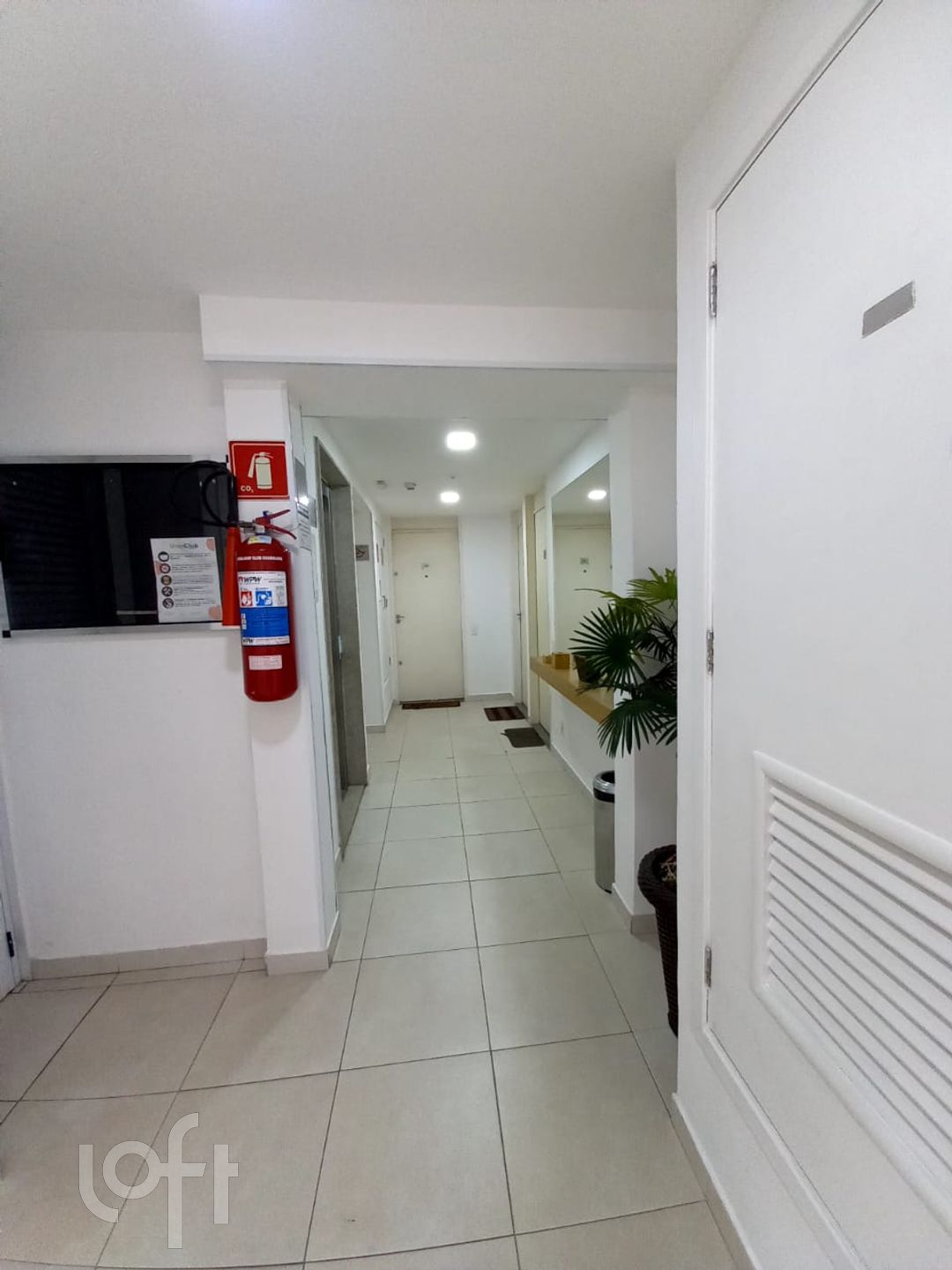 Apartamento à venda com 2 quartos, 51m² - Foto 28