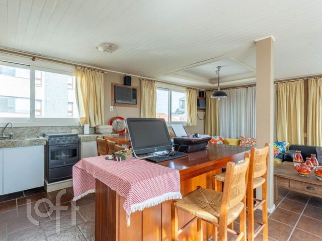 Apartamento com 303m², 3 dormitórios, 1 suíte, 2 vagas, Higienópolis em Porto Alegre