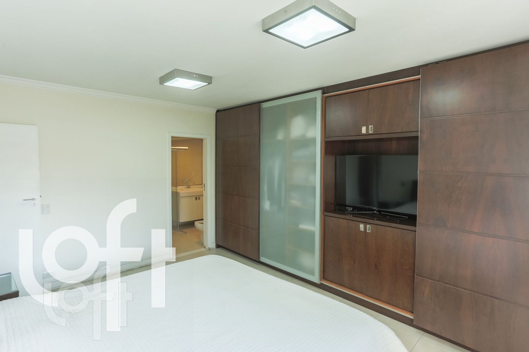 Apartamento à venda com 2 quartos, 110m² - Foto 4