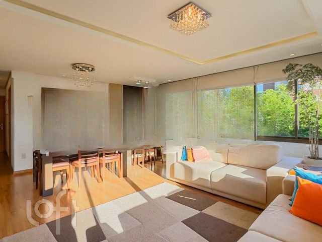 Apartamento com 114m², 3 dormitórios, 1 suíte, 2 vagas, Auxiliadora em Porto Alegre