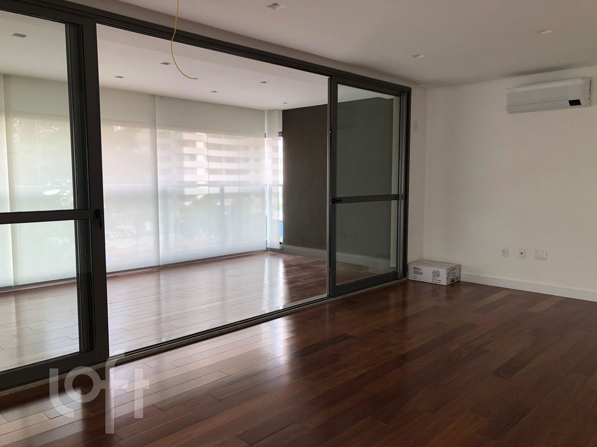 Apartamento à venda com 3 quartos, 158m² - Foto 7