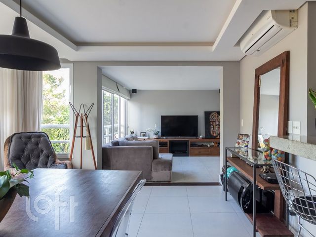 Apartamento com 132m², 2 dormitórios, 2 suítes, 1 vaga, Menino Deus em Porto Alegre